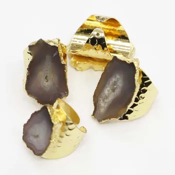 מעולה לבן טבעי לא סדיר קוורץ Drusy מתכוונן טבעות גלם Agates Geode אצבע הזהב אופנה בוהו תכשיטים הסיטוניים 4Pcs